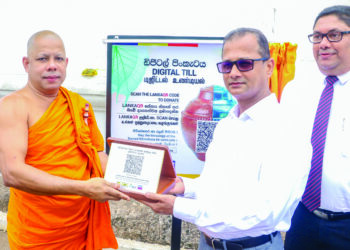 BOC installs digital tills at Kiri Vehera and Kataragama Devalaya premises